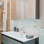 Modern 2min Cloche D'or - Balcony And Business Ready