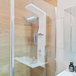 아파트 Modern 2min Cloche D'or - Balcony And Business Ready
