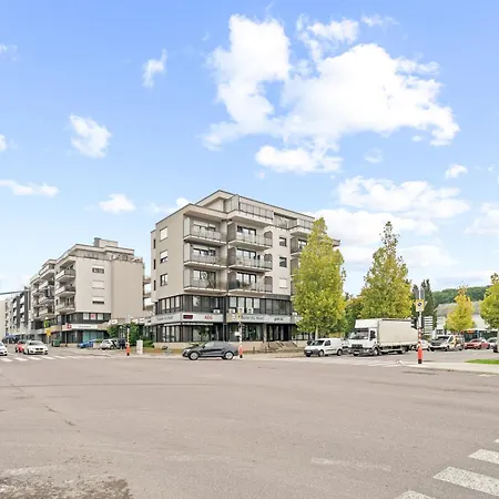 Modern 2min Cloche D'or - Balcony And Business Ready 아파트