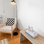 Modern 2min Cloche D'or - Balcony And Business Ready