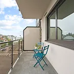 Apartment Modern 2min Cloche D'or - Balcony And Business Ready