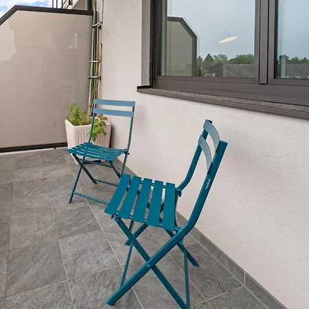 Modern 2min Cloche D'or - Balcony And Business Ready Apartamento *