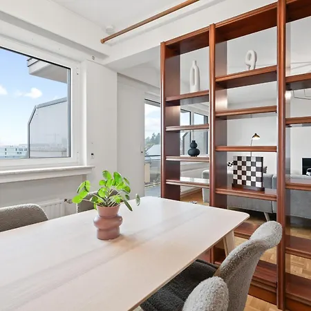Modern 2min Cloche D'or - Balcony And Business Ready *